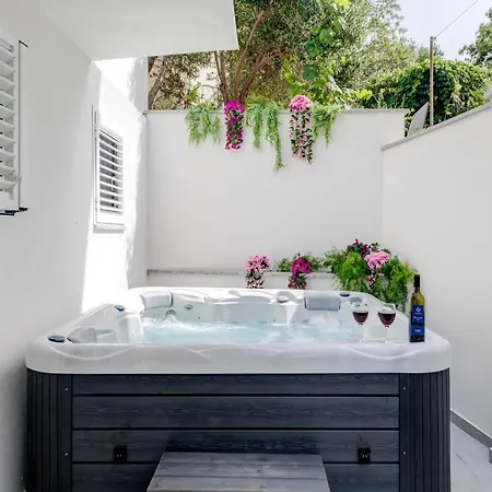Luxury On The Apartmán Trogir